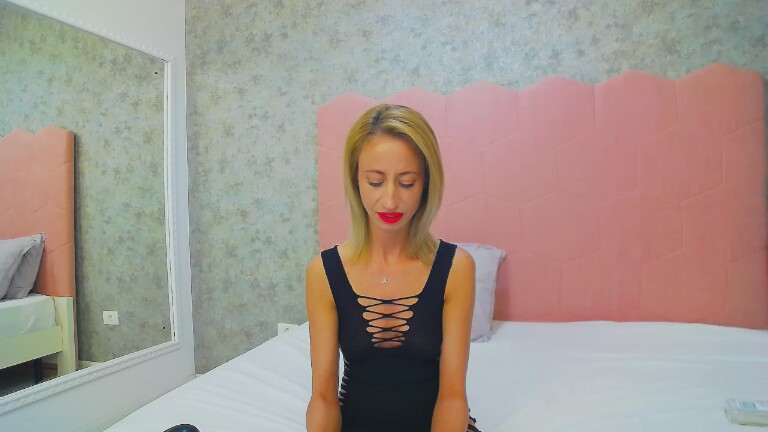 DeliaMarlow's Streamate show and profile