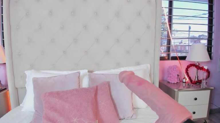 ScarlettLeBlanc's Streamate show and profile