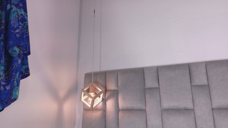 Isabella_Stewart's Streamate show and profile