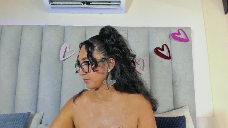 AmelieRosee's Streamate show and profile