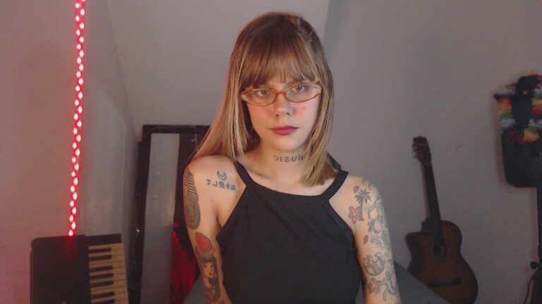 VictoriaDinucci's Streamate show and profile