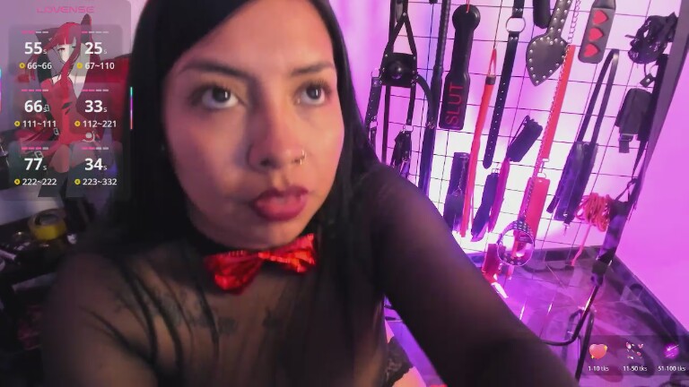 loana_bdsm's Streamate show and profile