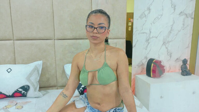 AishaVelvet's Streamate show and profile