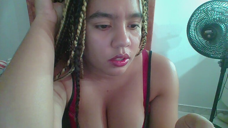 Lauradani's Streamate show and profile