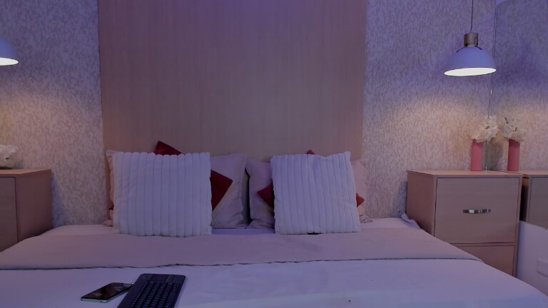 Aly_Brownn's Streamate show and profile