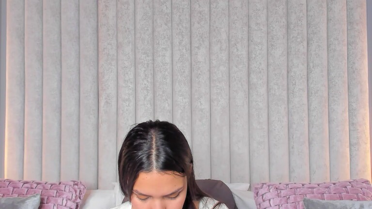 GraceeSwift's Streamate show and profile