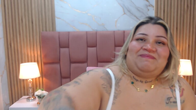 Evaverse's Streamate show and profile