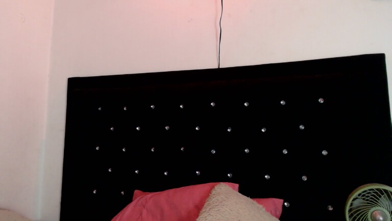 msemma18's Streamate show and profile