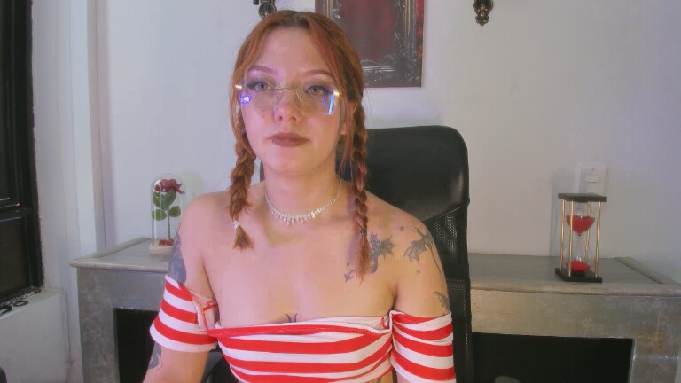 EmmaThomzon's Streamate show and profile