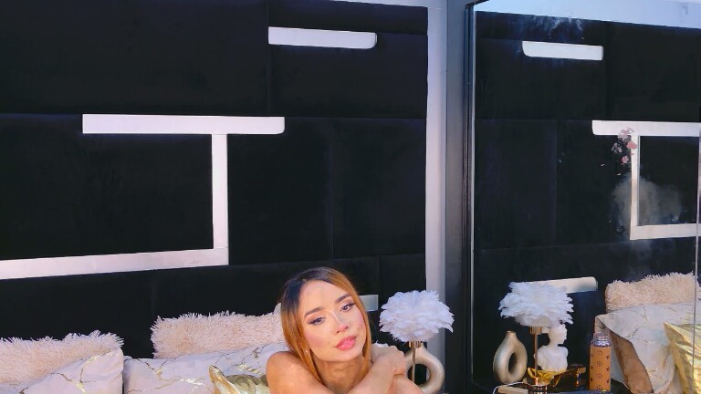 AlanaFerrara's Streamate show and profile