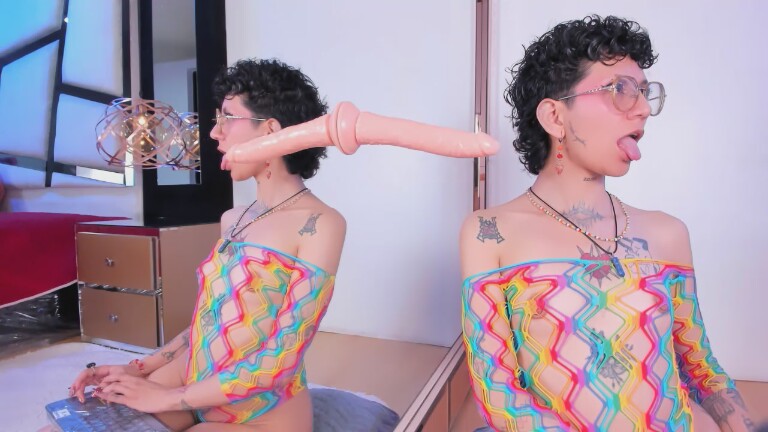 CaliopeRoux's Streamate show and profile