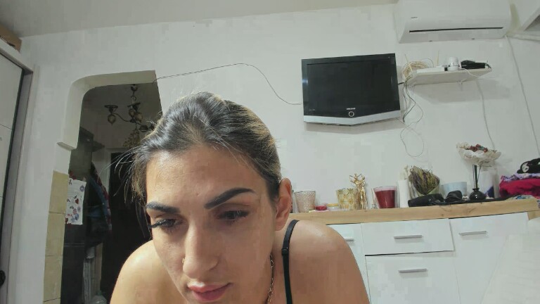 Adriana27's Streamate show and profile