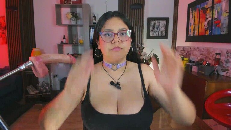 Naiarahh's Streamate show and profile