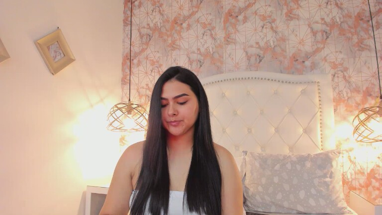 SaharaLyn's Streamate show and profile