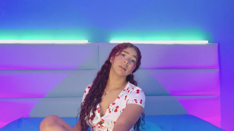 natalieheaven's Streamate show and profile