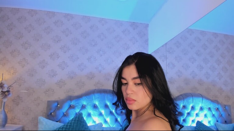 MayaWiills's Streamate show and profile