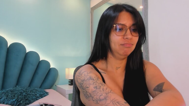 AnnaChloe's Streamate show and profile