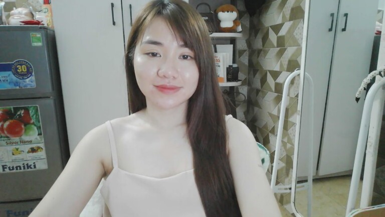 Asami068's Streamate show and profile