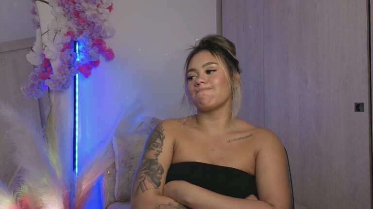 SussiVegaa's Streamate show and profile