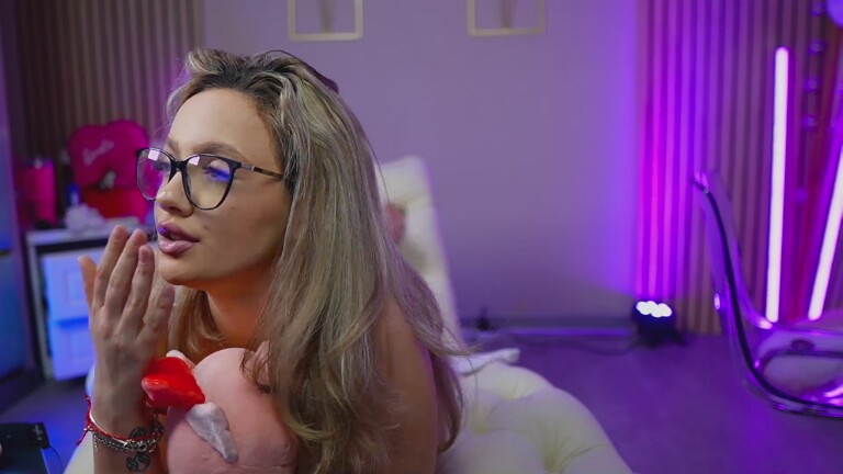 SabrinaJadeX's Streamate show and profile