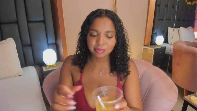 LIISAMENDEZ's Streamate show and profile