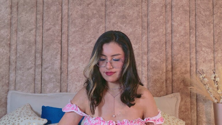 IsaRose's Streamate show and profile