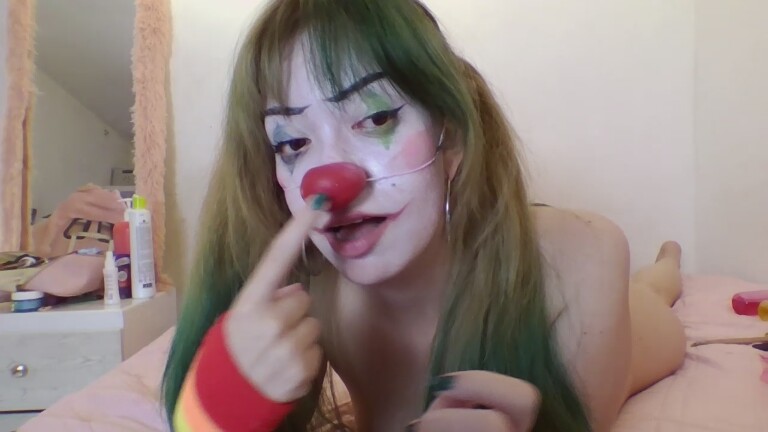 JulieDiamondGB's Streamate show and profile