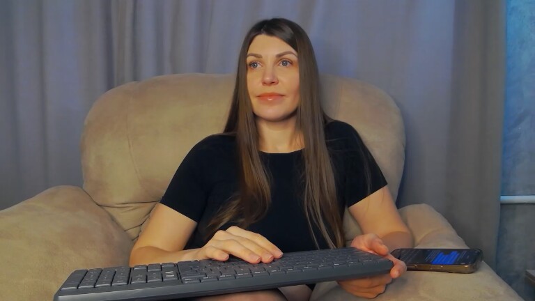 ElizaStoun's Streamate show and profile