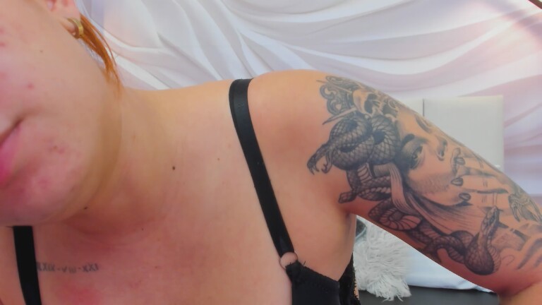 Martina_conor's Streamate show and profile