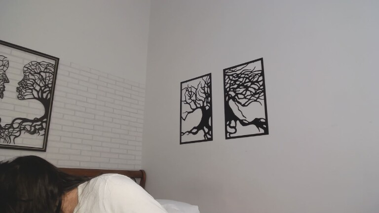 LEONAAx's Streamate show and profile