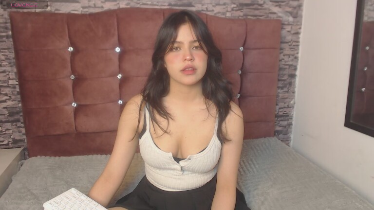 JasmineSinclar's Streamate show and profile