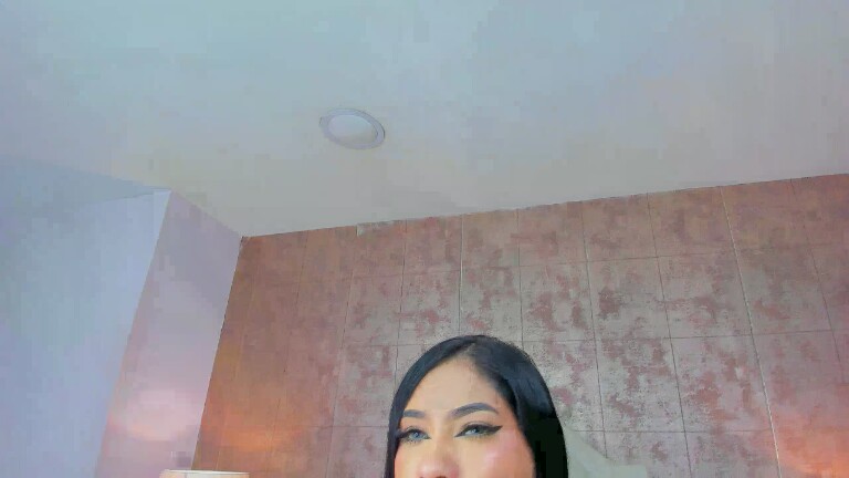 KhloeWonders's Streamate show and profile