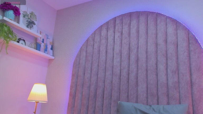 Taramasudd's Streamate show and profile