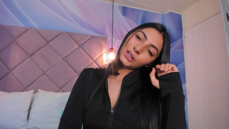 ViolletaRosse's Streamate show and profile