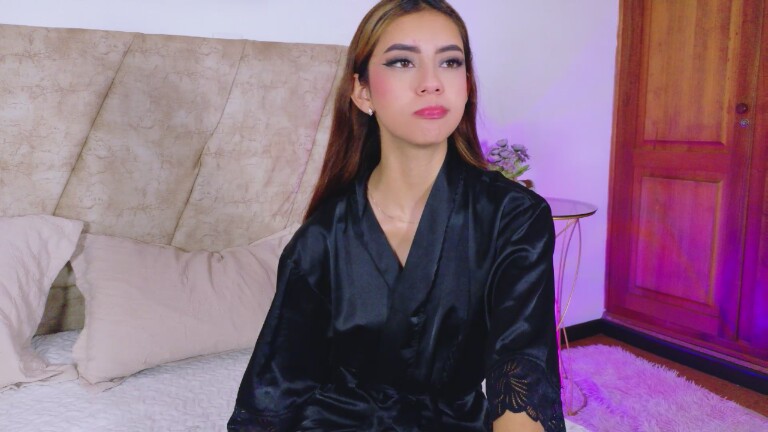 Giselle_Clair's Streamate show and profile