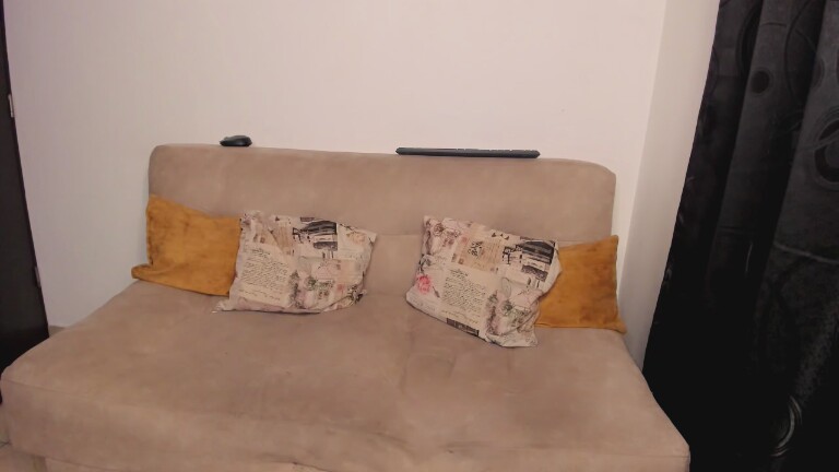 AliceeSecret's Streamate show and profile