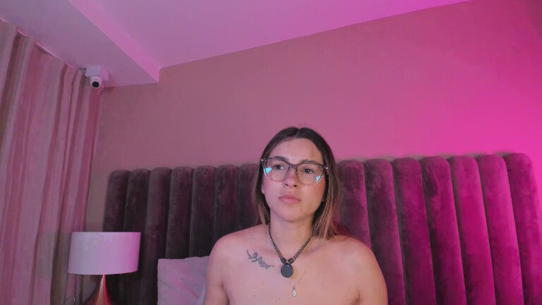 AuraRosse's Streamate show and profile