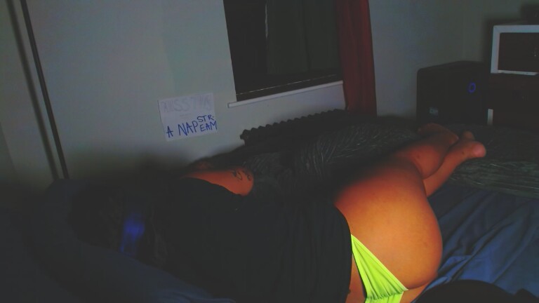 em0tits98's Streamate show and profile