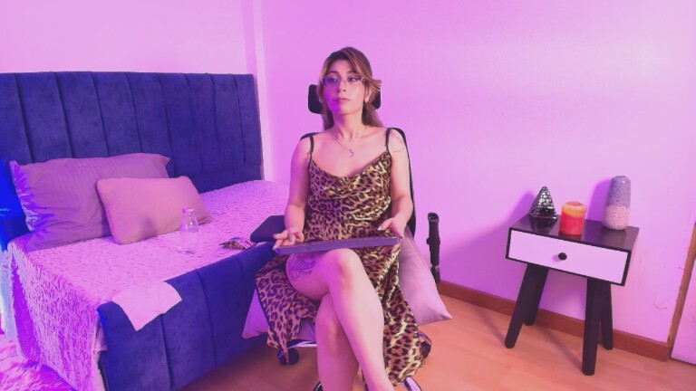 Selene_Leon's Streamate show and profile