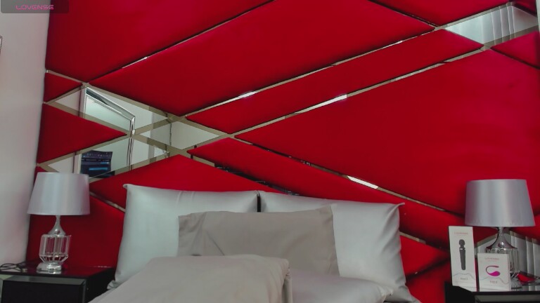 JadeHillss's Streamate show and profile