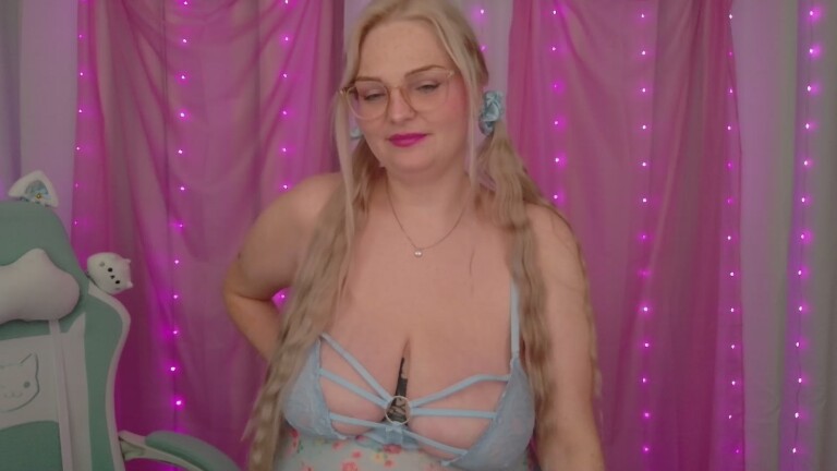 Itsfreckles's Streamate show and profile