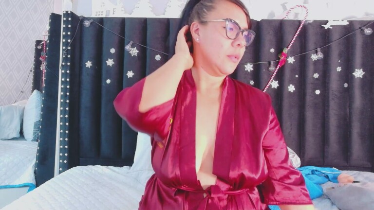 Hotlatinateacher's Streamate show and profile