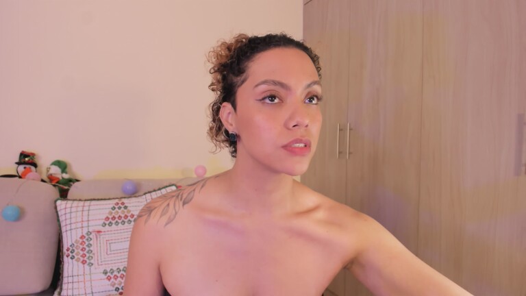 MartinaBrwn's Streamate show and profile