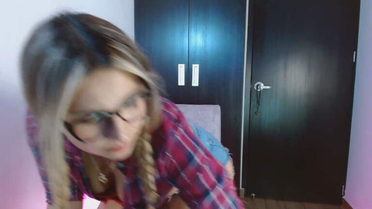 MissyDupont's Streamate show and profile