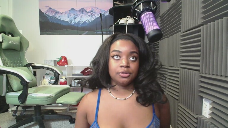 RobinTheSiren's Streamate show and profile