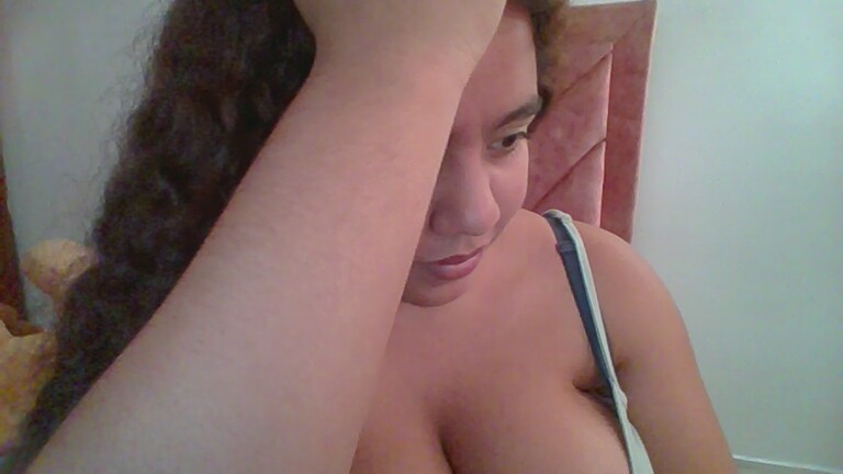 Lauradani's Streamate show and profile