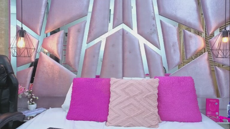 AbbyBenet's Streamate show and profile