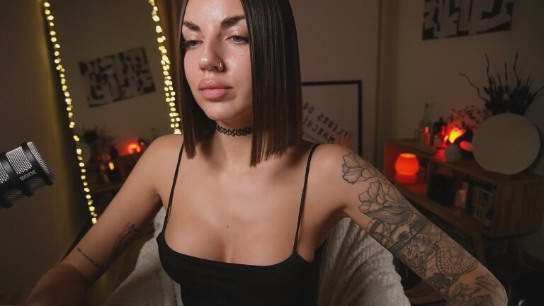 Lumiflare's Streamate show and profile