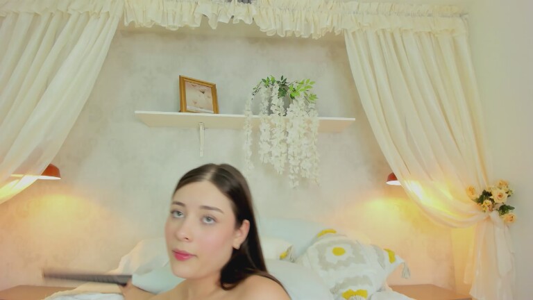 IsabellSanz's Streamate show and profile