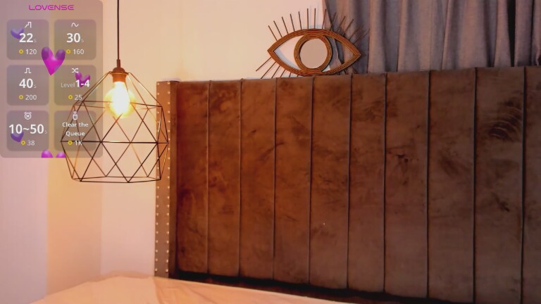 SofiaLoren111's Streamate show and profile